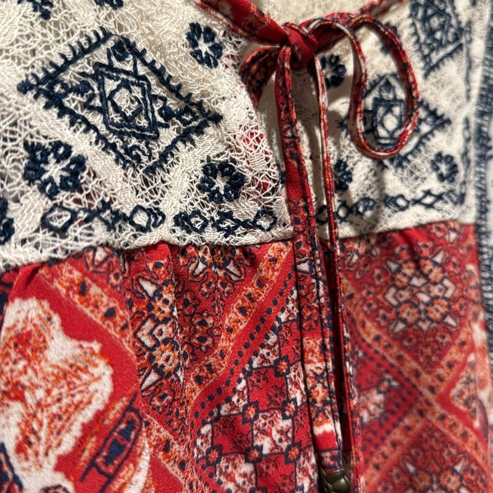 Bohemian Red and Blue Sleeveless Top - Picture 3 of 4